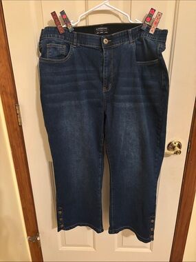 BloomChic Dark Blue Cropped Stretch Jeans with Hem Button Detail